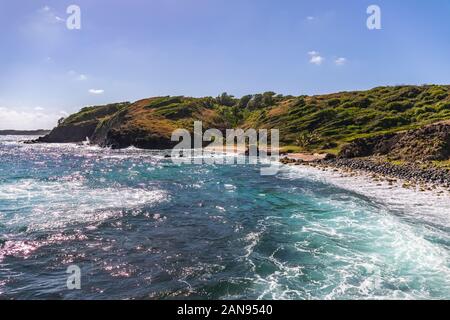 Sainte-Anne, Martinique, Antilles françaises - Cap Ferré - Vagues à Trou Cadia Banque D'Images