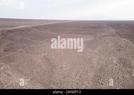 Les géoglyphes de la ligne Nazca précolombienne dans le désert de Nazca, dans le sud du Pérou Banque D'Images