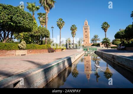 Mosquée de la Koutoubia à partir de la 12e siècle dans la vieille ville de Marrakech, Maroc Banque D'Images