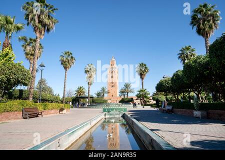 Mosquée de la Koutoubia à partir de la 12e siècle dans la vieille ville de Marrakech, Maroc Banque D'Images