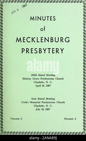 Procès-verbal de Mecklembourg Presbytère [Série] : ..a déclaré session .. . BedingerElder KuykendaU G. J. B., Jr.Rev. Warner L. Hall Rev. R. M. KerrRev. C. S. MillerRev. S. M. HutchisonElder Legette Blythe Rev. S. H. ZealyRev. R. C. LongRev. I. H. ChadwickElder Joe W. McLaney David E. WilkinsonRev. W. M. BoyceRev. A. T. TaylorRev. Ben F. Moore Rev. W. B. McSwainRev. Jas. R. CrookRev. Robert TurnerRev. J. S. Garner Rev. J. E. Wayland, Jr.Rev. Stewart W. YandleRev. E. Lee StoffelElder Angus R. Shaw Rev. R. W. RayburnRev. W. M. Boyce, Jr.Rev. James E. FogartieRev. E. B. Cooper Rev. Ben F. FergusonElder e Banque D'Images