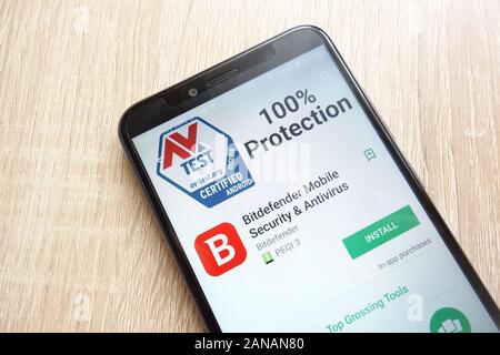 Bitdefender Antivirus et Sécurité Mobile app sur Google Play Store site web affiché sur smartphone Huawei Y6 2018 Banque D'Images