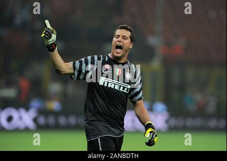 Milan Italie, 21 août 2010, 'G.Meazza San Siro Stadium ', Supercoppa Italiana 2010/2011, FC Inter - AS Roma:Julio Cesar célèbre après l'objectif Banque D'Images