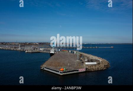 23 avril 2019, Tallinn, Estonie. Grande vitesse et car-ferry de la préoccupation d'expédition estonienne Tallink Silja Europa dans le port de Tallinn. Banque D'Images