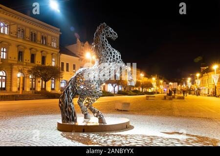 Metal Sculpture d'un cheval fait de fers dans le centre de Nitra. La Slovaquie, Europe Banque D'Images