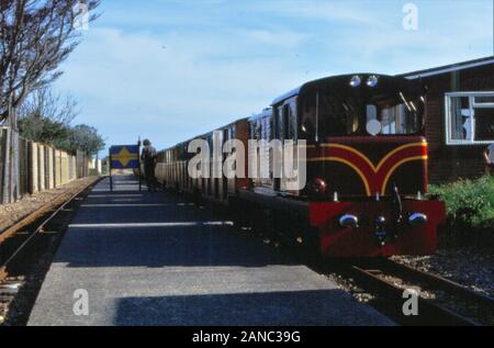 BO-BO LOCOMOTIVE DIESEL MAINLINE J. B. Snell, Romney Hythe et Dymchurch Railway à Greatstone sur Mer, Kent, Angleterre 1986 Banque D'Images