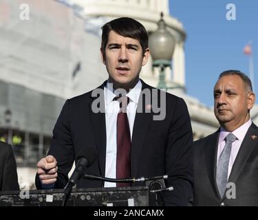 Washington, DC, USA. 16 janvier, 2020. 16 janvier 2020 - Washington, DC, United States : REPRÉSENTANT AMÉRICAIN JOSH HARDER (D-CA) la parole lors d'un événement pour les Démocrates à la Chambre pour annoncer la création de la ''Fin de la corruption'' Caucus. Crédit : Michael Brochstein/ZUMA/Alamy Fil Live News Banque D'Images