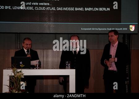 Oberbürgermeister Octavian Ursu ,Stefan Arndt (X Movies), Markus Görsch (MDM) beim Neujahrsempfang der Stadt Coburg dans der Schenckendorff-Turnhalle dans Banque D'Images