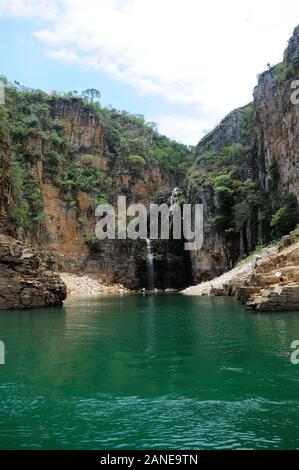 Capitol, Minas Gerais, Brésil, 26 Novembre 2019. Canyons Waterfall situé à Capitolio dans l'état de Minas Gerais. Banque D'Images