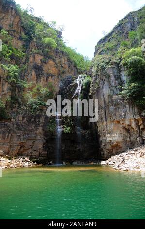 Capitol, Minas Gerais, Brésil, 26 Novembre 2019. Canyons Waterfall situé à Capitolio dans l'état de Minas Gerais. Banque D'Images