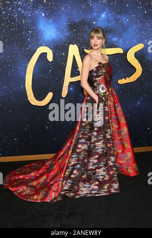 Universal Pictures présente la première mondiale de chats à l'Alice Tully Hall - Arrivées. Avec : Taylor Swift en Oscar de la Renta, Fil coupé robe satin de 17 990 dollars au détail où : New York, New York, United States Quand : 17 Déc 2019 Crédit : Joseph Marzullo/WENN.com Banque D'Images