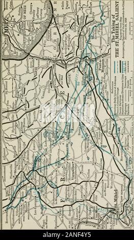 Le Literary Digest histoire de la guerre mondiale, compilées à partir de sources contemporaines et d'origine : américain, britannique, français, allemand, et d'autres . les, et d'autres fournitures, whichwere capturés. Sur le front de Lorraine, toutefois, le GER-mans, malgré un grand nombre d'opérations de patrouille, a beenunable pendant des semaines à prendre un seul prisonnier américain. Six automobiles chargé avec les correspondants de guerre, cinq rep-resenting journaux londoniens et seize American news-documents et appuyez sur les associations, après avoir reçu l'assignation, siège de l'fromAmerican avait atteint le Saint Mihiel salienton la nuit du 11 septembre. Il Banque D'Images