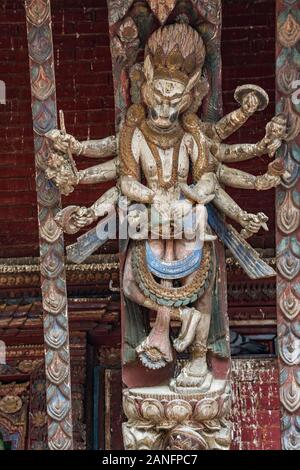 Les déesses tantrique armés au temple de Changu Narayan dans la vallée de Katmandou, Népal Banque D'Images