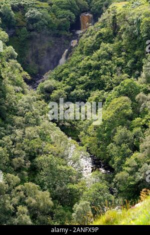 Lealt Falls près de Oban sur la côte Trotternish, île de Skye, Écosse Banque D'Images