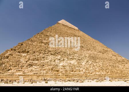 Pyramide de Khafre, grandes pyramides, les trois grandes pyramides, dans le désert sablonneux, giza, le caire, Egypte, Afrique du Nord, Afrique Banque D'Images