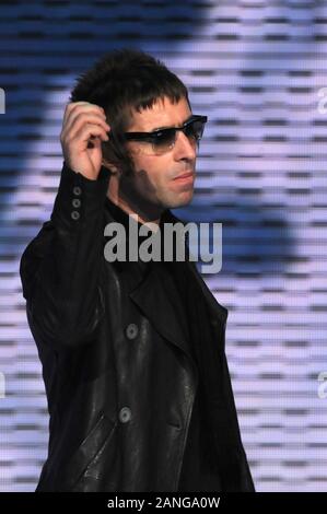 09/11/2008 Milan Italie , concert en direct de l'Oasis au Rai Studies : Liam Gallagher pendant le concert Banque D'Images