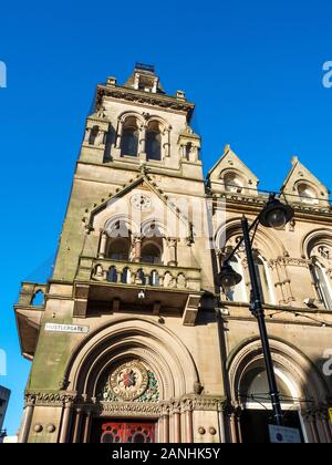 Ancien édifice de la Banque Commerciale de Bradford sur Hustlergate à Bradford West Yorkshire Angleterre Banque D'Images