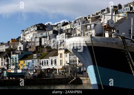 Brixham est un petit village de pêcheurs et une paroisse civile dans le quartier de Torquay dans le comté de Devon, dans le sud-ouest de l'Angleterre. La flotte de pêche, Banque D'Images