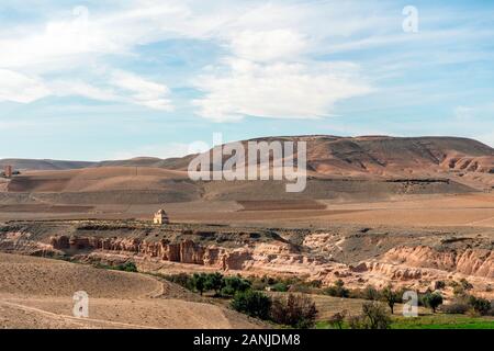 Paysage de désert Agafay vide, au sud de Marrakech, Maroc Banque D'Images