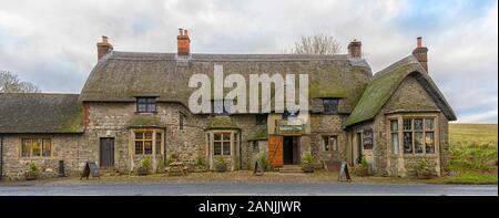 The Wagon & Horses Public House, Beckhampton, Marlborough, Wiltshire, Angleterre, Royaume-Uni Banque D'Images