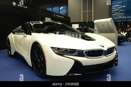 Montréal,Québec,Canada,Janvier 16,2020.LA BMW i8 sports sedan en exposition à Montréal,Québec,Canada.Credit:Mario Beauregard/Alamy News Banque D'Images