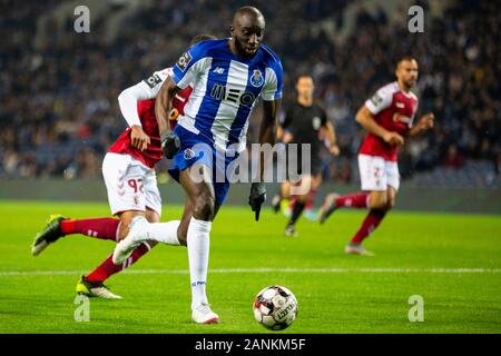 Joueur du FC Porto Moussa Marega vu en action pendant le match pour la première ligue portugaise au Dragon Stadium le 17 janvier, 2020 à Porto, Portugal. (Score final : le FC Porto 1:2 SC Braga) Banque D'Images