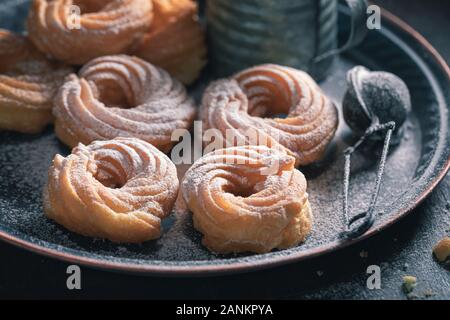 Sex et sweet Spanish donuts prêt à manger Banque D'Images