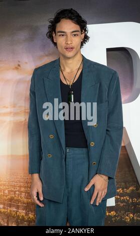 Londres, ANGLETERRE - 15 janvier : Evan Evagora assiste à la première européenne de "Star Trek original Amazon : Picard' à l'Odeon Leicester Square Luxe sur Janu Banque D'Images