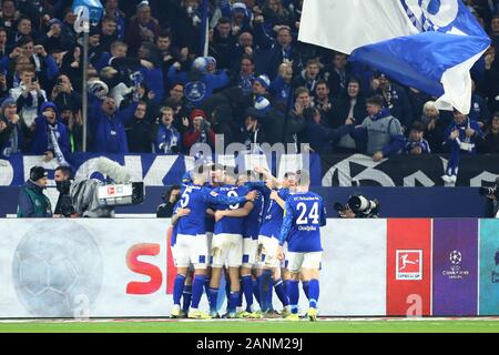 17 januari 2020 Gelsenkirchen, Allemagne Schalke 04 Football v Borussia Mönchengladbach L-R : But Schalke 04 Banque D'Images