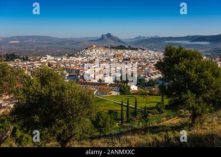 Vue panoramique, la ville d'Antequera. La province de Malaga, dans le sud de l'Andalousie. Espagne Europe Banque D'Images