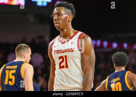 Le sud de la Californie avant de Troie Onyeka Okongwu (21) au cours d'un match de basket-ball de NCAA college contre l'Ours d'or de la Californie, le Jeudi, Janvier 16, 2020, dans la région de Los Angeles. Les Troyens défait les haricots, 88-56. (Photo par IOS/ESPA-images) Banque D'Images