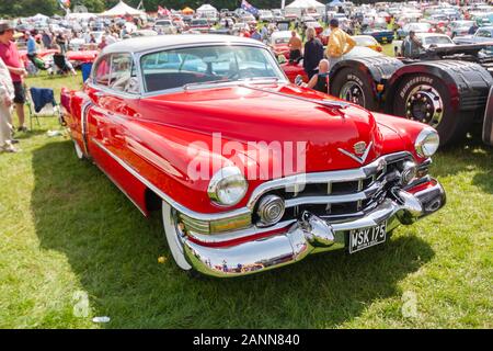 1952 Cadillac série 62 coupé au salon automobile Banque D'Images