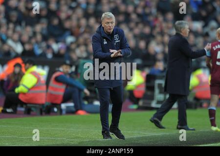 Stade de Londres, Londres, Royaume-Uni. 18 janvier 2020. David Moyes Manager de West Ham Utd durant la West Ham vs Everton, Premier League match au stade de Londres 18 Janvier 2020-USAGE ÉDITORIAL SEULEMENT Aucune utilisation non autorisée avec l'audio, vidéo, données, listes de luminaire (en dehors de l'UE), club ou la Ligue de logos ou services 'live'. En ligne De-match utilisation limitée à 45 images ( +15 en temps supplémentaire). Aucune utilisation d'émuler des images en mouvement. Aucune utilisation de pari, de jeux ou d'un club ou la ligue/dvd publications/services- Crédit : Martin Dalton/Alamy Live News Banque D'Images