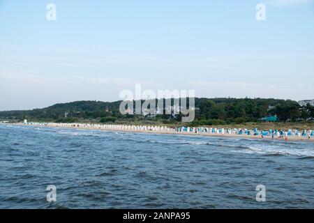 La magnifique plage de la station balnéaire de Zinnowitz, sur l'île de Usedom. Banque D'Images