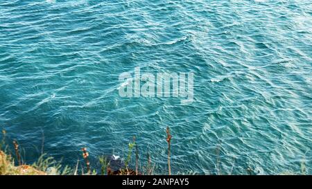 Vagues calmes au Cap Kaliakra dans le nord de la Bulgarie Banque D'Images