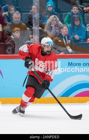 Mackenzie Stewart (15) de l'équipe GB durant les 3 demi-finales de hockey sur glace des hommes aux Jeux Olympiques de la Jeunesse de Lausanne 2020 les 14 janvier 2020. Banque D'Images