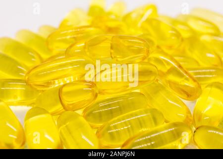 Capsules d'huile de poisson, comprimés de vitamines oméga-3 Banque D'Images