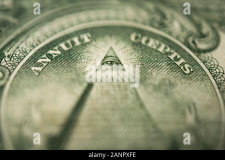 Eye of Providence ou panneau visuel, détail dans le billet d'un dollar Banque D'Images