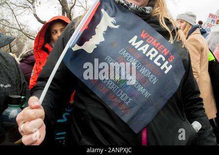 Washington DC, 18 janvier, 2020- Des milliers de femmes et d'hommes participent à la 4e Marche des femmes à Washington DC. Patsy Lynch/MediaPunch Banque D'Images