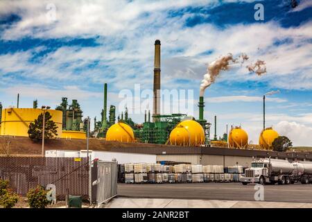 Raffineries de pétrole dans Calfiornia Benicia États-unis San Francisco bay Banque D'Images