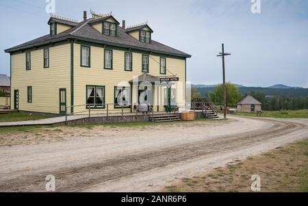 FORT STEELE, CANADA - 9 août 2019 : les vieux bâtiments dans le site historique de Fort Steele le 9 août 2019 en Colombie-Britannique, Canada Banque D'Images