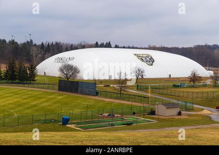 Rochester, MI / USA - 3 janvier 2020 : Université d'Oakland Athletic Dome Banque D'Images