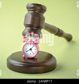 Bâbord et horloge vert Banque D'Images