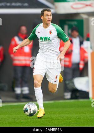 Augsburg, Allemagne. 18 janvier, 2020. Football Augsburg-Dortmund , Augsburg, Jan 18, 2020. Stephan LICHTSTEINER, FCA 2 FC AUGSBURG - Borussia Dortmund 3-5 - DFL RÈGLEMENT INTERDIT TOUTE UTILISATION DES PHOTOGRAPHIES comme des séquences d'images et/ou quasi-vidéo - 1.ligue de soccer allemand , Augsburg, 18 janvier 2020. Crédit : Peter Schatz/Alamy Live News Banque D'Images