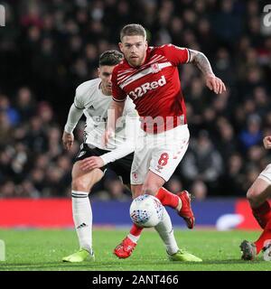 Londres, Royaume-Uni. 19 Jan, 2020. Adam Clayton de Middlesbrough en action au cours de l'EFL Sky Bet Championship match entre Fulham et Middlesbrough à Craven Cottage, Londres, Angleterre le 17 janvier 2020. Photo de Ken d'Étincelles. Usage éditorial uniquement, licence requise pour un usage commercial. Aucune utilisation de pari, de jeux ou d'un seul club/ligue/dvd publications. Credit : UK Sports Photos Ltd/Alamy Live News Banque D'Images