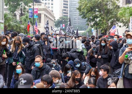 Hong Kong, Chine. 19 Jan, 2020. Hong Kong - Protestation siège universel sur communistes rassemblement à Chater Garden, Central, Hong Kong. Crédit : David Ogg/Alamy Live News Banque D'Images