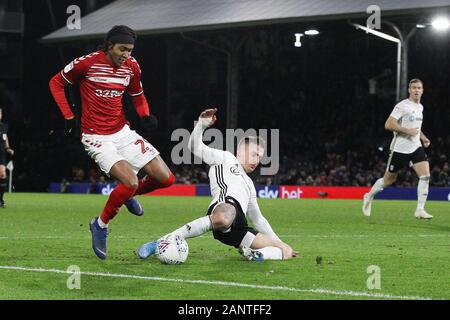 Londres, Royaume-Uni. 19 Jan, 2020. Spence Djed de Middlesbrough et Joe Bryan de Fulham défi pour le ballon pendant le match de championnat EFL Sky Bet entre Fulham et Middlesbrough à Craven Cottage, Londres, Angleterre le 17 janvier 2020. Photo de Ken d'Étincelles. Usage éditorial uniquement, licence requise pour un usage commercial. Aucune utilisation de pari, de jeux ou d'un seul club/ligue/dvd publications. Credit : UK Sports Photos Ltd/Alamy Live News Banque D'Images