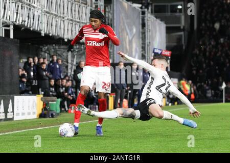 Londres, Royaume-Uni. 19 Jan, 2020. Spence Djed de Middlesbrough est contestée par Joe Bryan de Fulham pendant le match de championnat EFL Sky Bet entre Fulham et Middlesbrough à Craven Cottage, Londres, Angleterre le 17 janvier 2020. Photo de Ken d'Étincelles. Usage éditorial uniquement, licence requise pour un usage commercial. Aucune utilisation de pari, de jeux ou d'un seul club/ligue/dvd publications. Credit : UK Sports Photos Ltd/Alamy Live News Banque D'Images