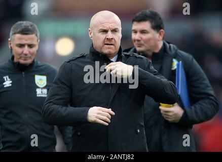 Burnley manager Sean Dyche avant le coup d'envoi de la Premier League match à Turf Moor, Burnley. Banque D'Images