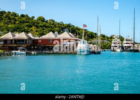 Bateau de plaisance de CFS, Antigua Yacht Club Marina, le port de Falmouth, Antigua Banque D'Images